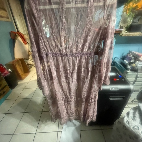 Sheer Lace Robe - Mauve - Picture 4 of 5